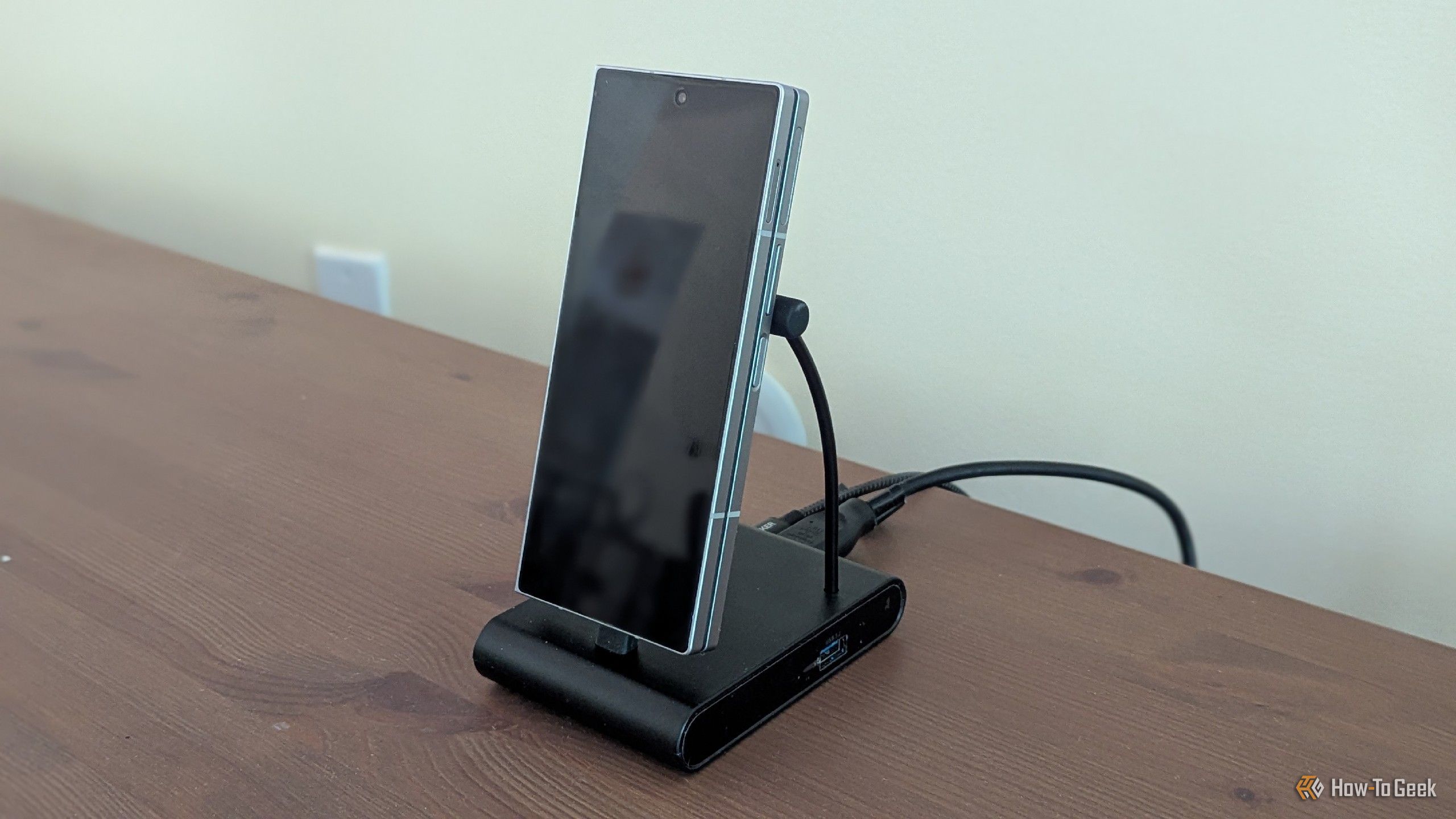 A USB-C hub is one of the best cheap upgrades for your Android phone