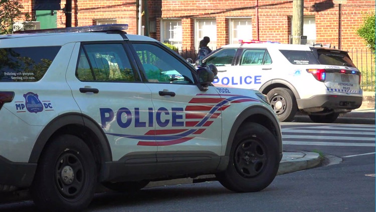 4 shot in Northeast DC, 1 killed
