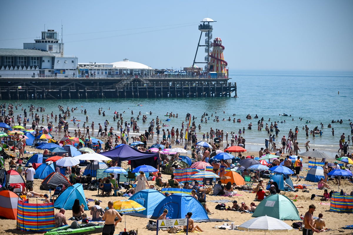 UK records hottest May day ever as scorching heatwave continues