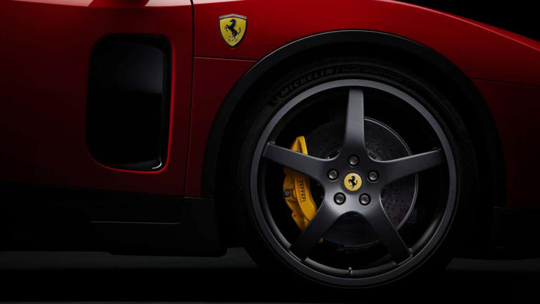 non-ferrari-n-oblige-pas-ses-clients-acheter-la-luce
