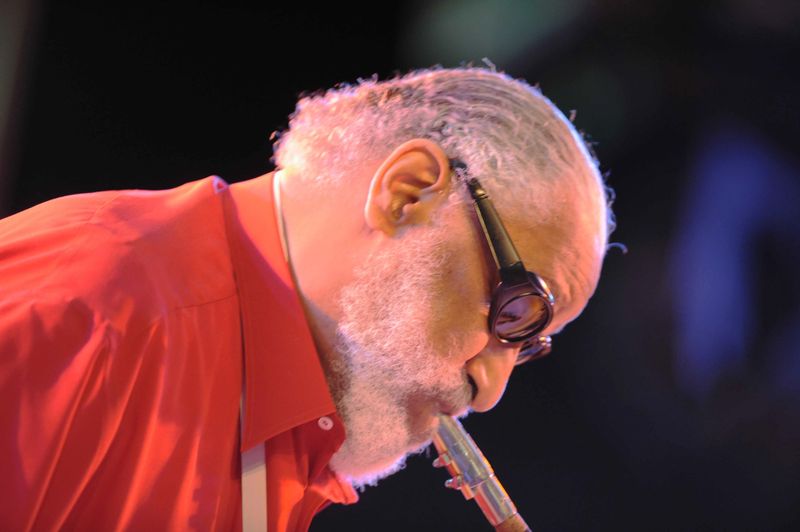 Sonny Rollins, saxophone colossus who honed his sound on a New York ...
