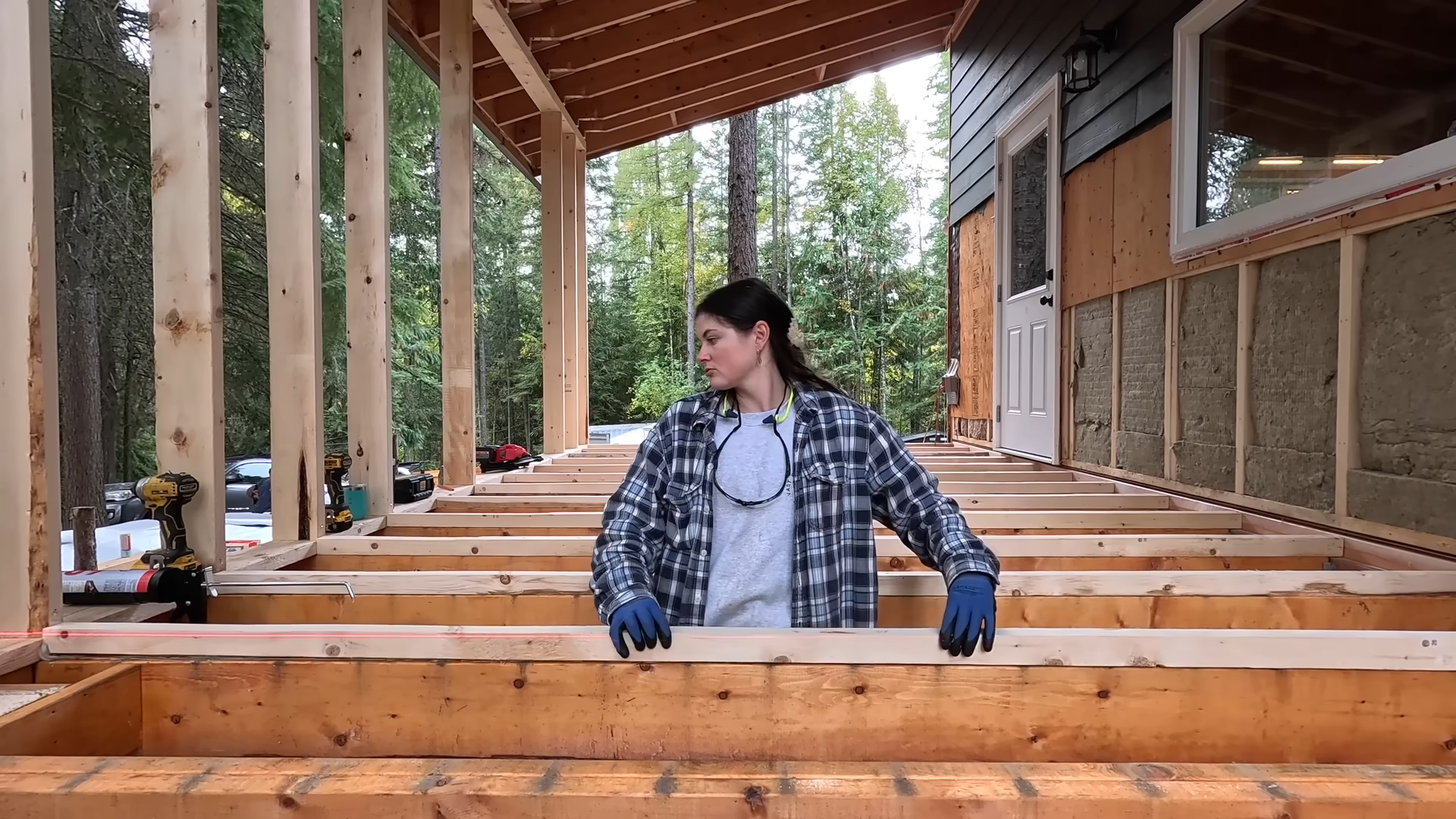 She built this ceiling alone... look at the result