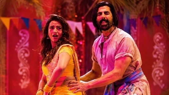 Akshay Kumar shot Welcome to the Jungle song Ghis Ghis Ghis in 103 degree fever, took Akshara Singh's stand, she reveals