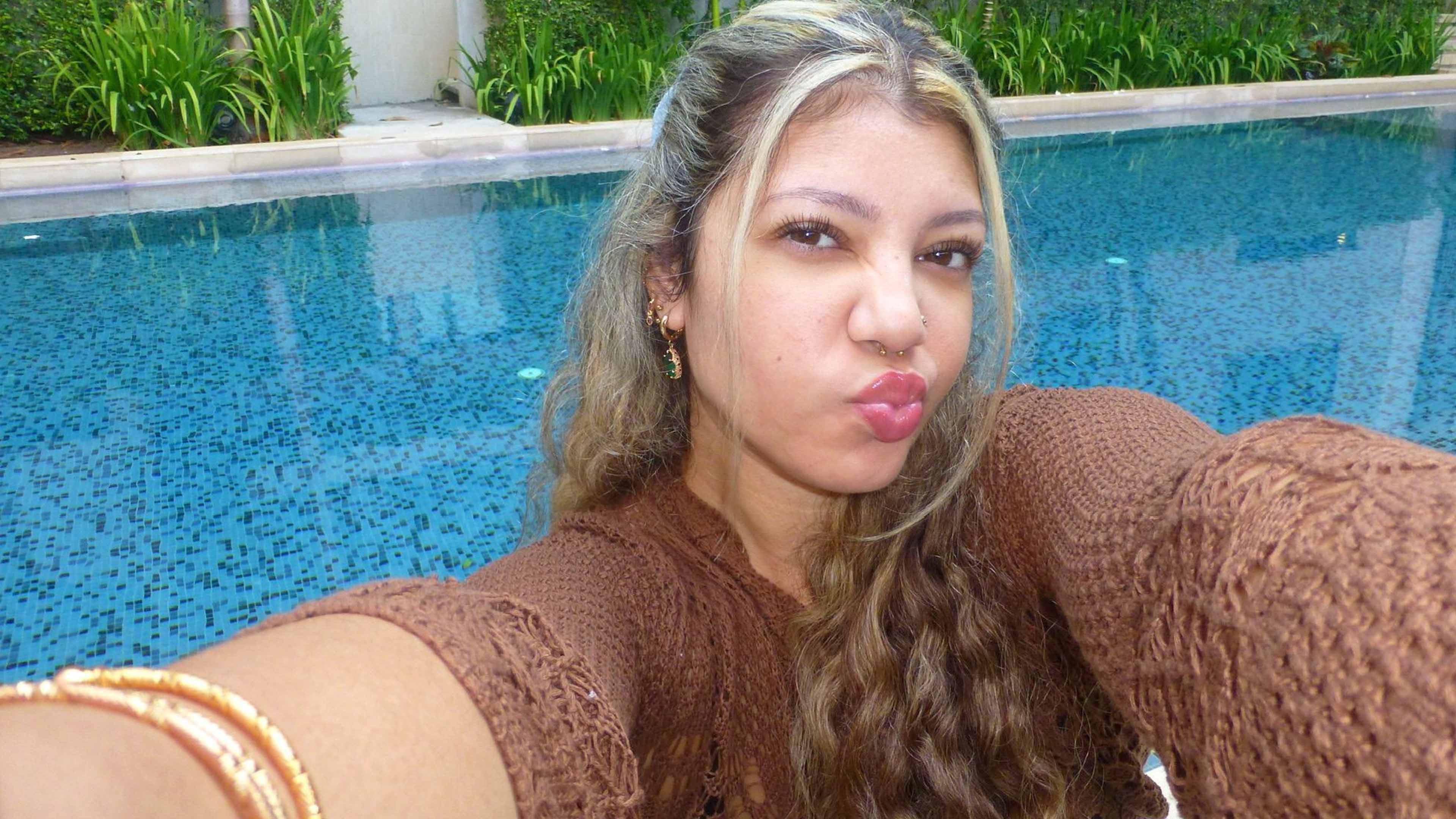I quit £850 London box room for big apartment in Thailand - for just £ ...