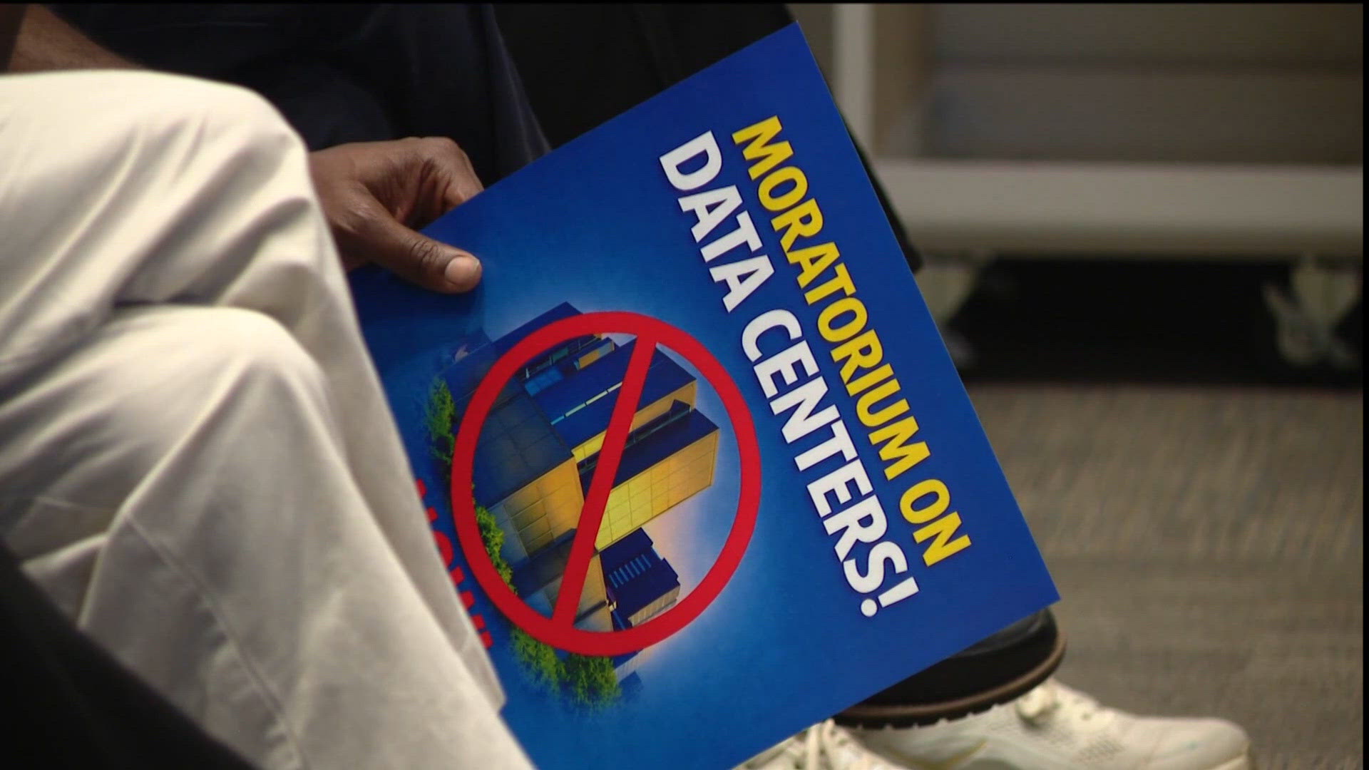 East Charlotte neighbors fight back against data centers; city eyes 150 ...