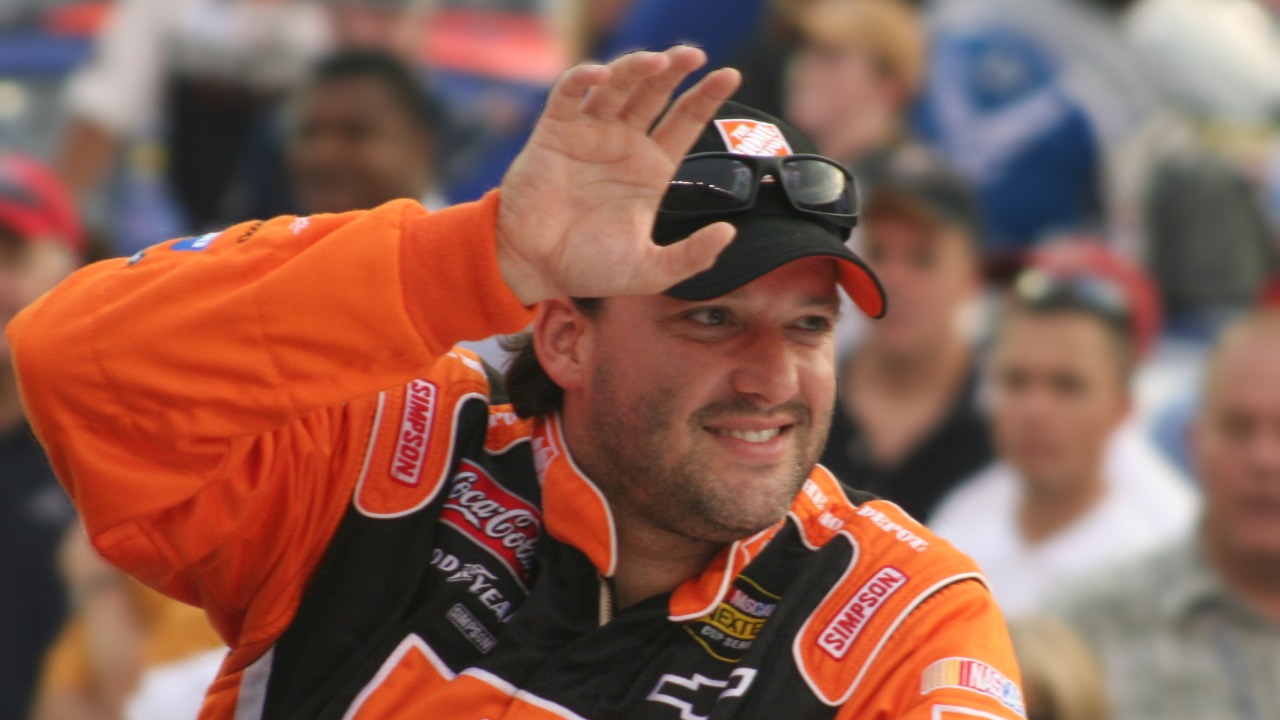 7 drivers who built reputations for fearless late-race moves