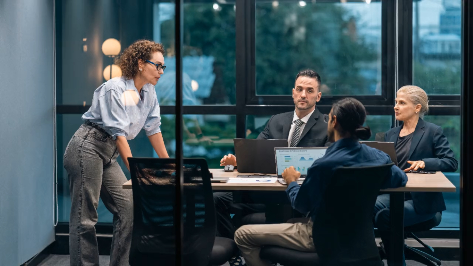 12 signs your boss may be phasing you out without saying it