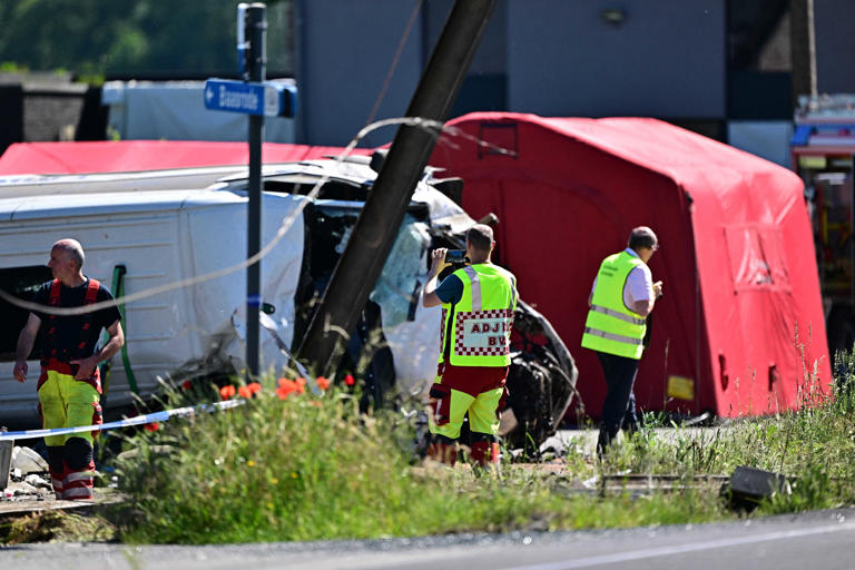 4 killed after train hits school bus in Belgium