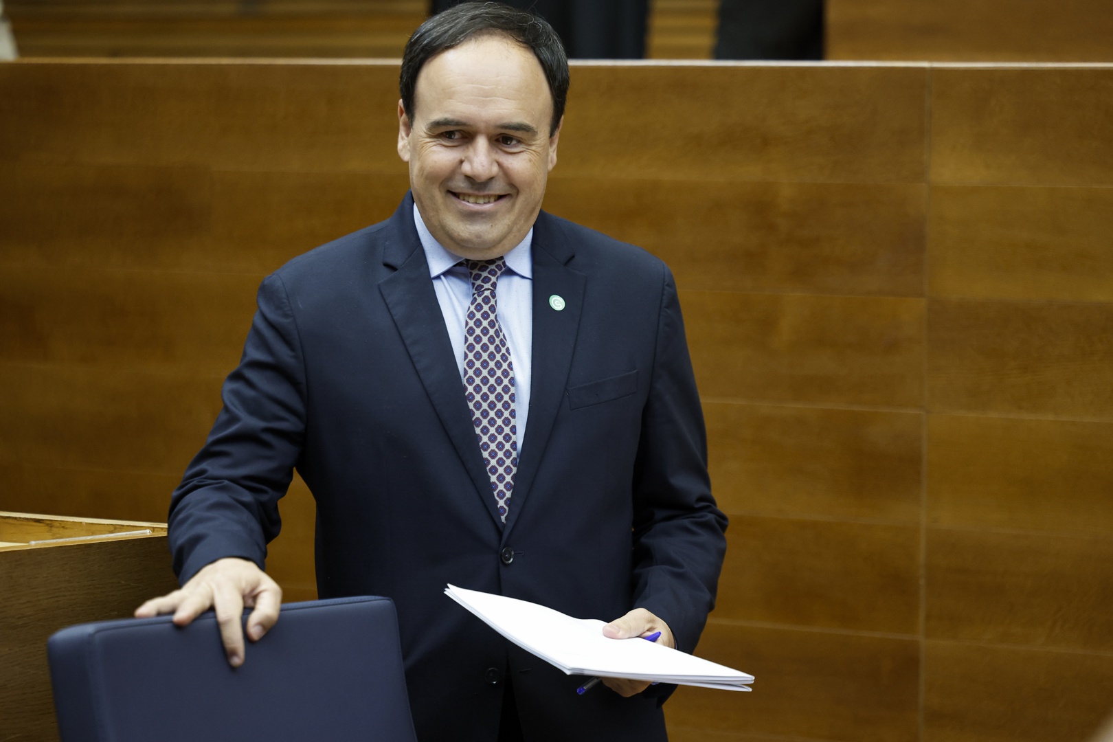 El PP y Vox pactan incluir la 'prioridad nacional' en los presupuestos ...