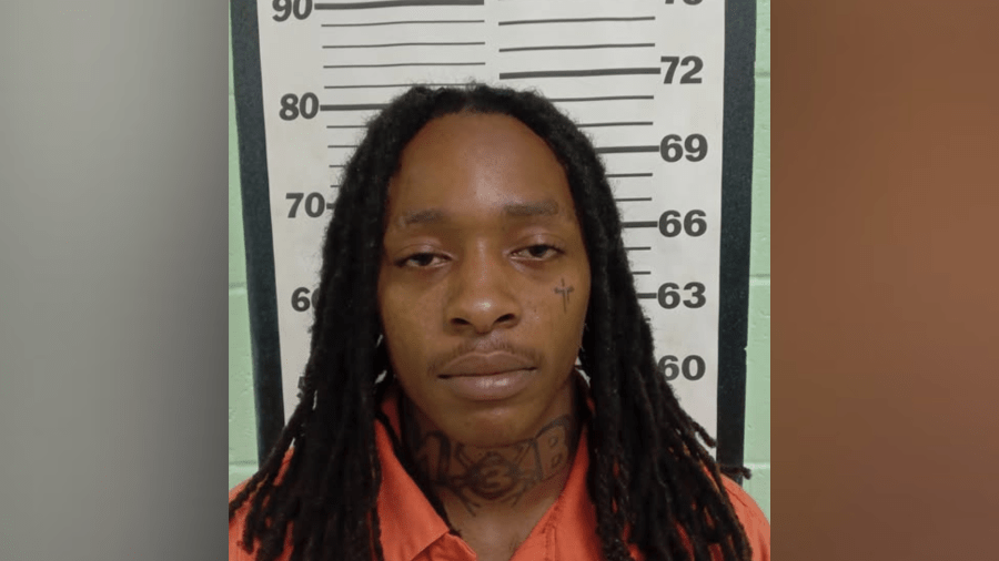 Man out of jail for murder detained after Mississippi gas station fight