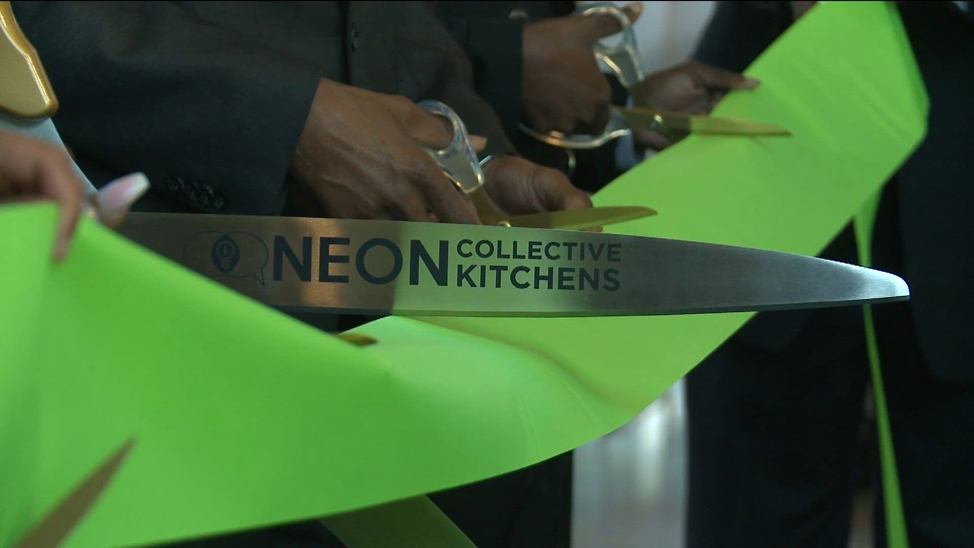 Neon Collective Kitchens opens in North Minneapolis