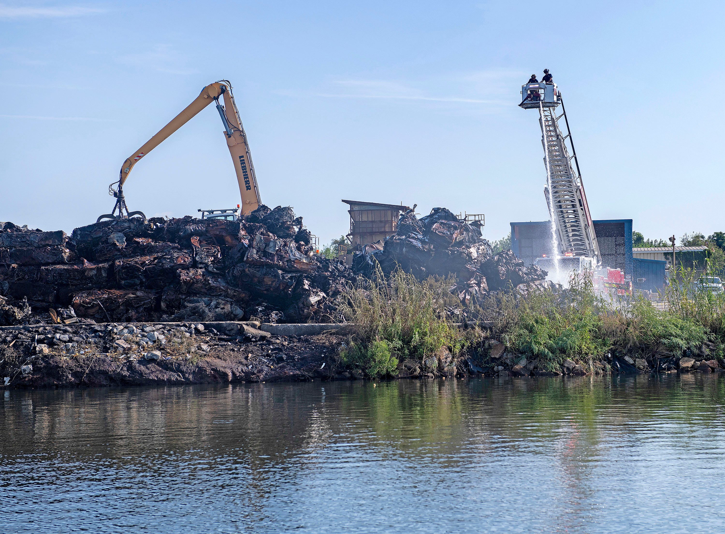 Escambia warns residents of smoke plume from EMR Recycling fire
