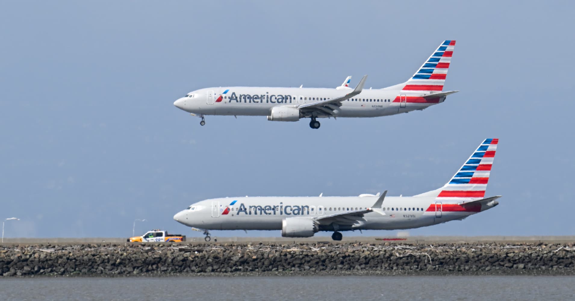 American Airlines picks SpaceX's Starlink for in-flight Wi-Fi on more ...