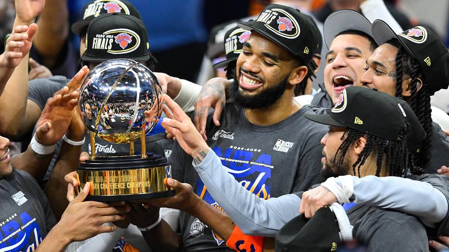 Kentucky alumnus KAT leads the Knicks to the NBA Finals for the first ...