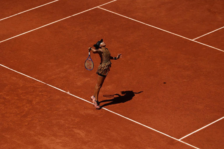 French Open: Naomi Osaka shines in golden dress and dismisses 1R opponent