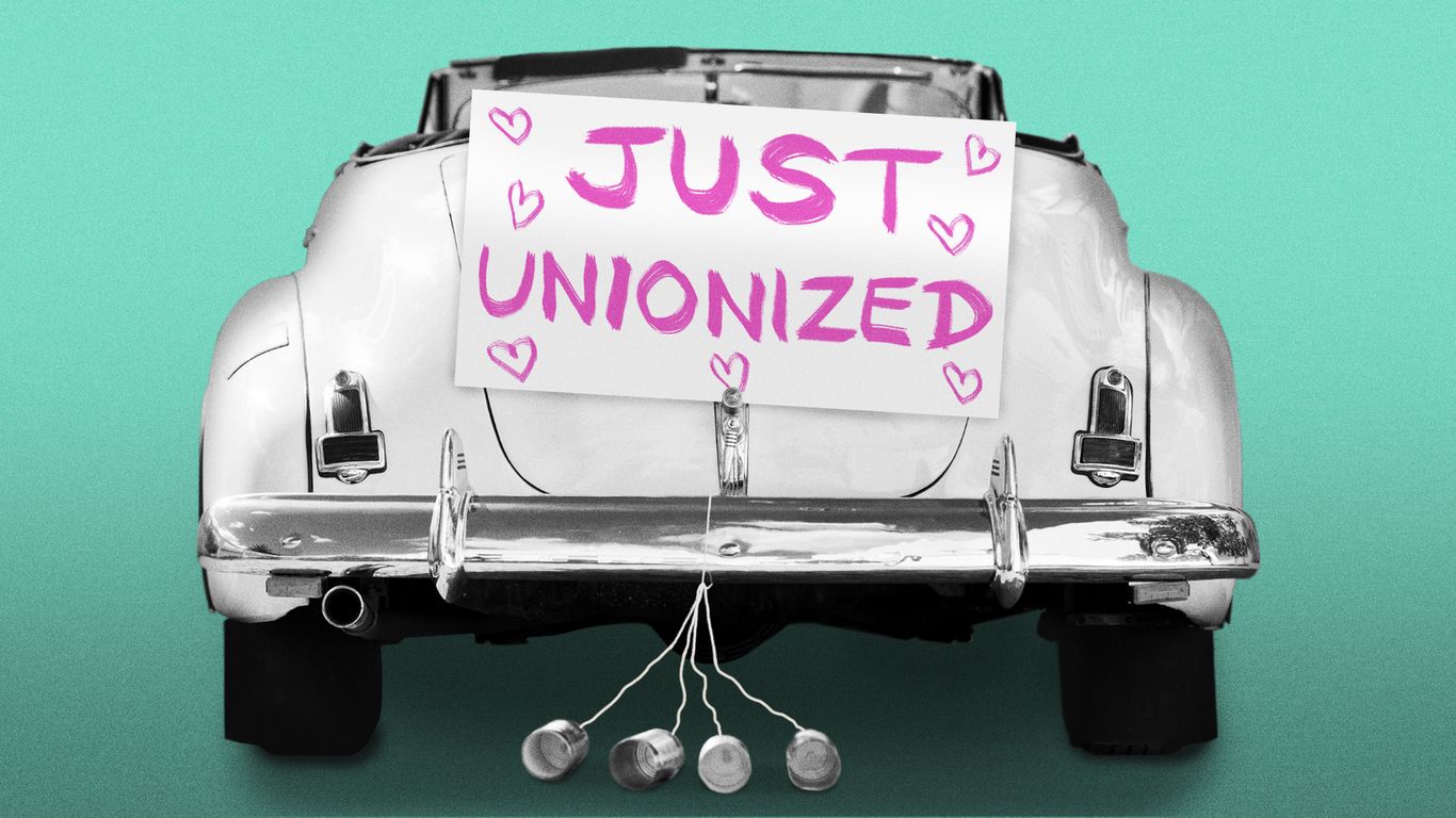 Mass. rideshare drivers unionize in US first