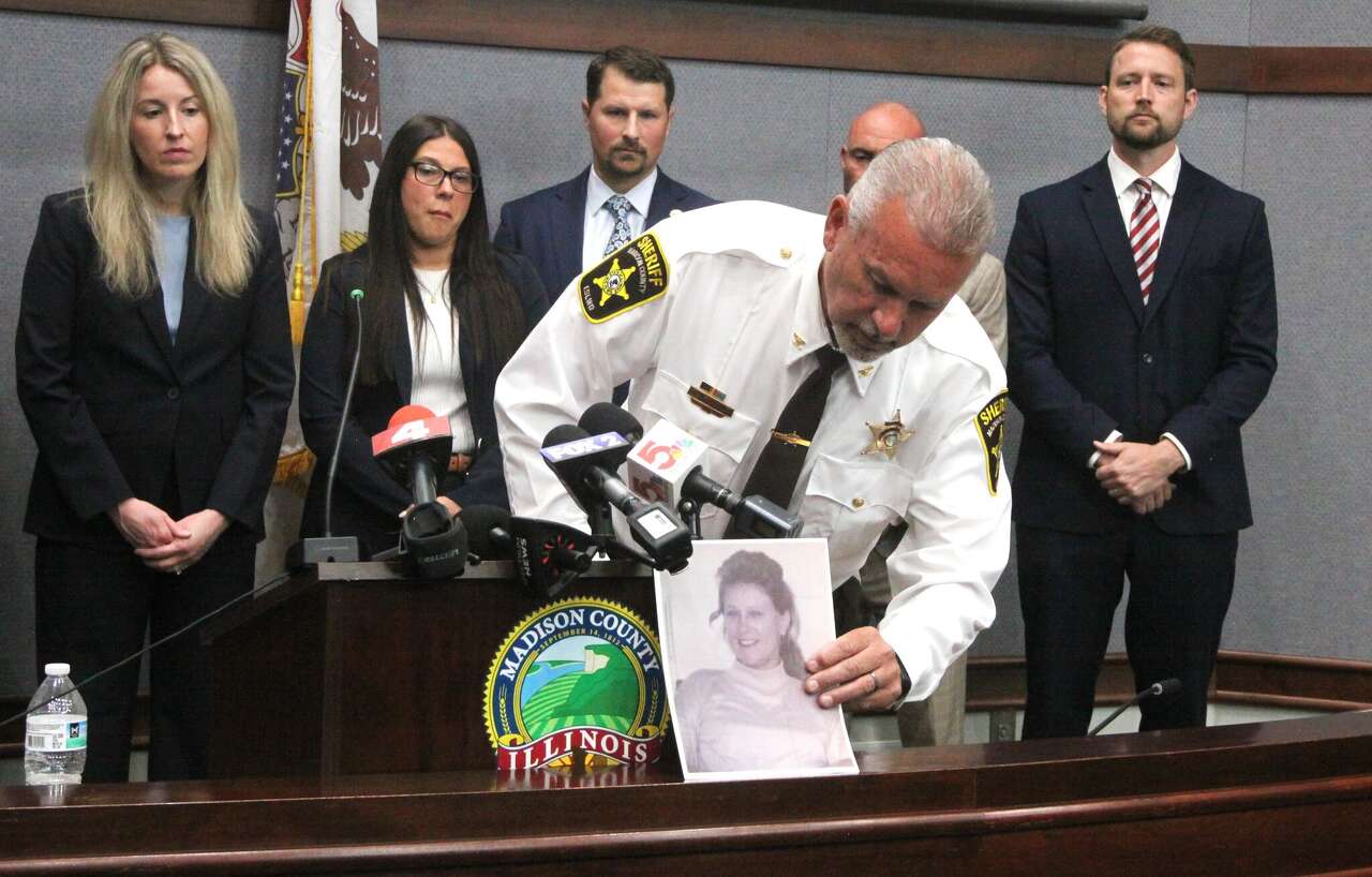 AI and DNA Tech Help Solve 1993 Murder of Randy Gail Sperino