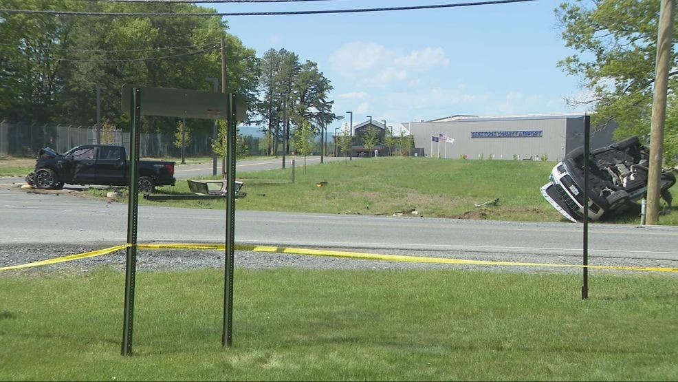 Emergency vehicle responding to plane crash collides with Jeep in ...
