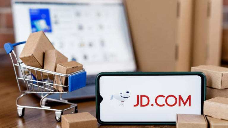 China’s JD.com mulls $2.7bn bid for The Very Group