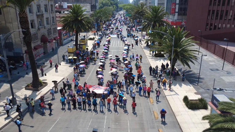 CNTE bloquea Paseo de la Reforma en CDMX y sentencian que plantón seguirá