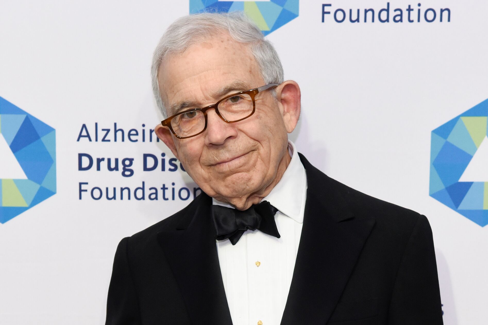 Donald Newhouse, who led family’s newspaper group, dies at 96