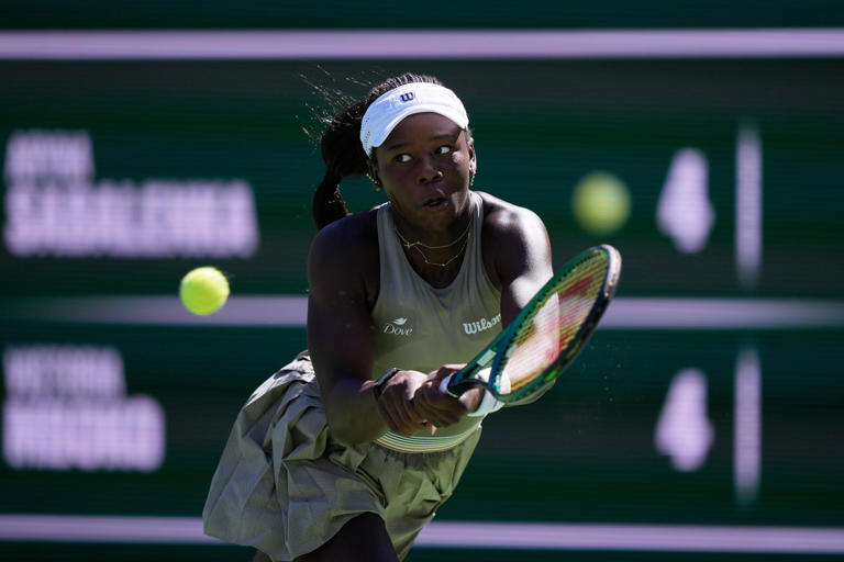Seeded Canadians Mboko, Auger-Aliassime advance to French Open second round