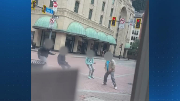 Man says he was attacked by group of teens in downtown Pittsburgh