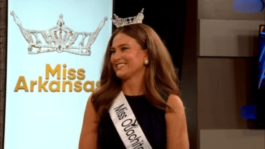Countdown to the Crown: Miss Ouachita Baptist University, Anna Derby ...