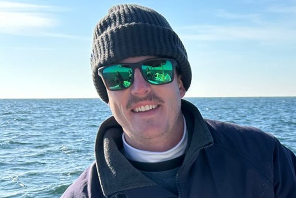 Man dead and 5 others injured after boat crash