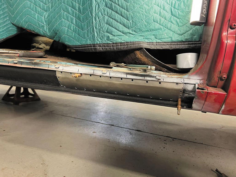 How to fabricate and install a replacement rocker panel