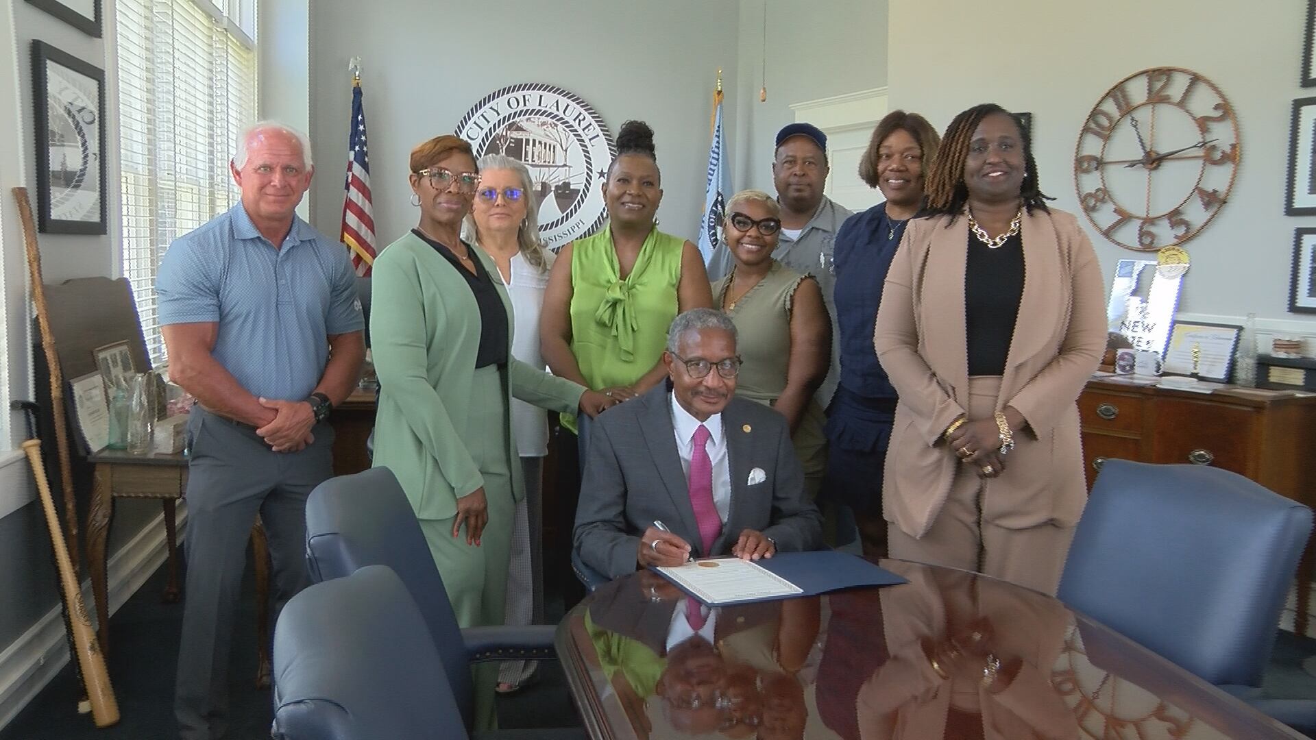 Laurel mayor signs proclamation for National Homeownership Month