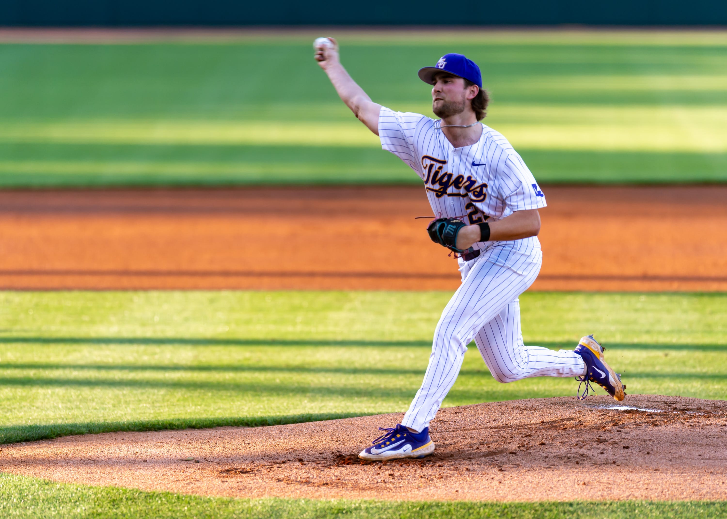 LSU baseball loses veteran right-hander to the transfer portal