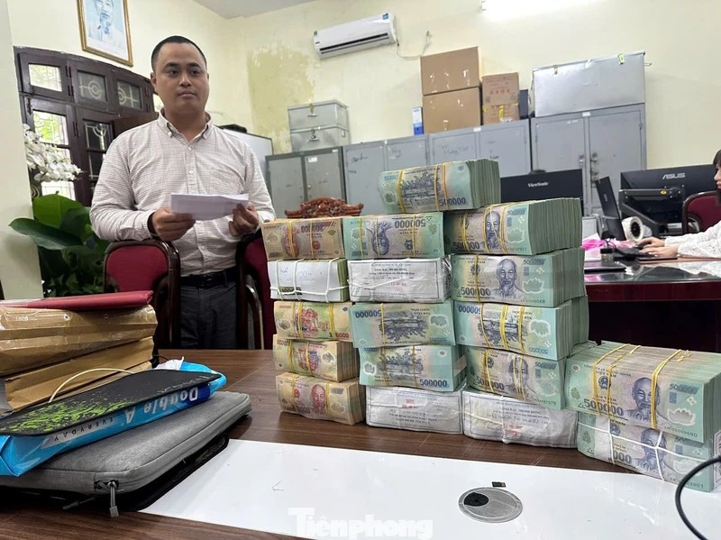 Báo điện tử Tiền Phong Tang vật thu giữ trong vụ án. 1