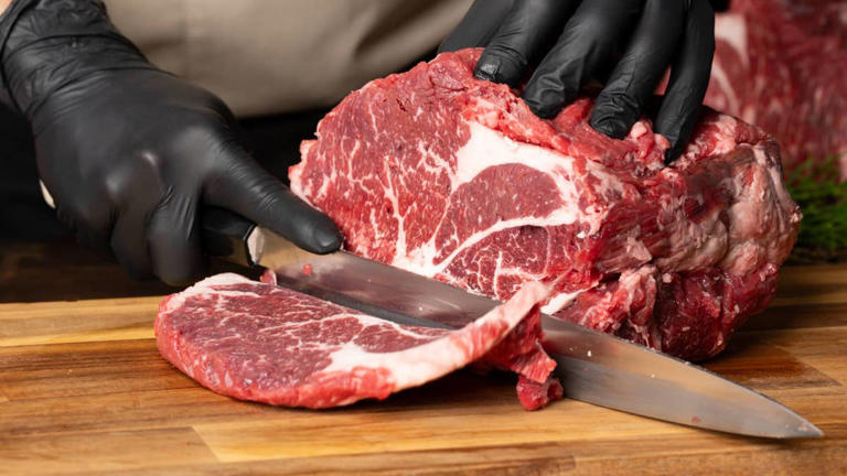 Rising beef prices hit McDonald's and BBQ restaurants hard