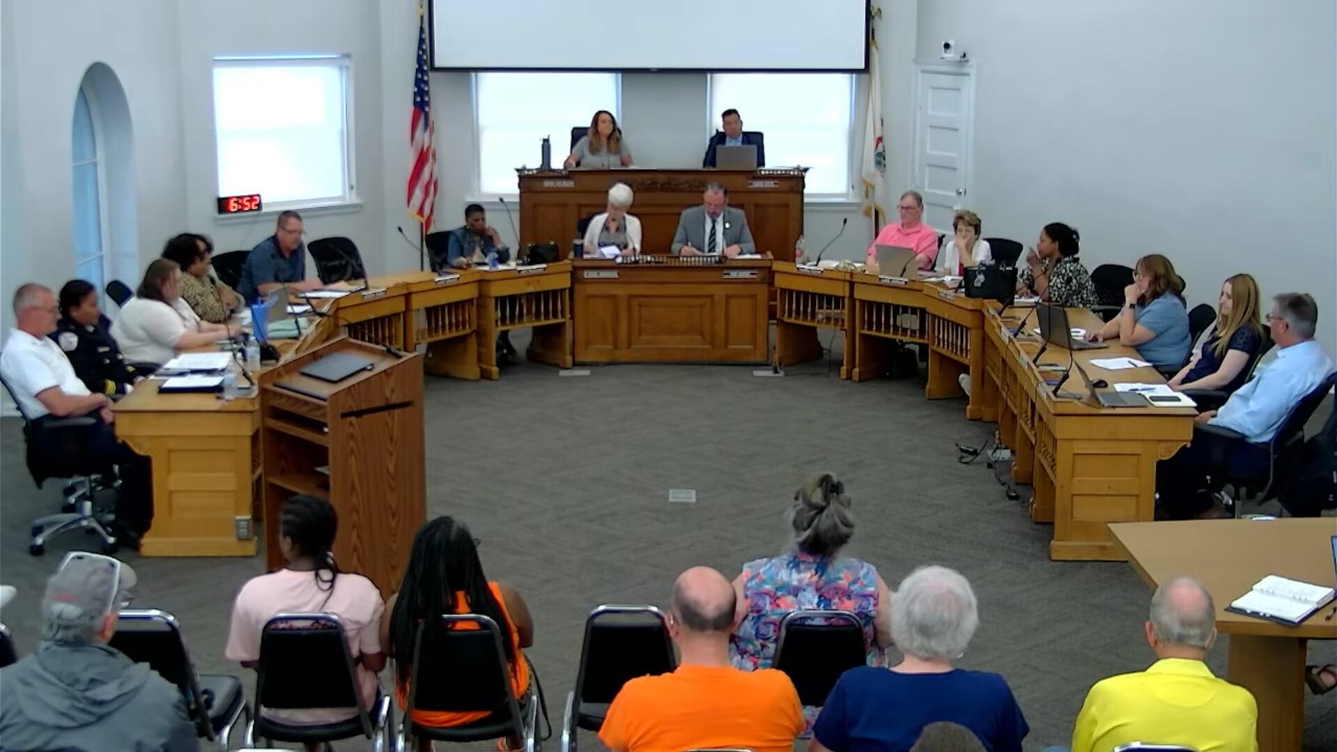 Freeport alderperson censure resolution fails