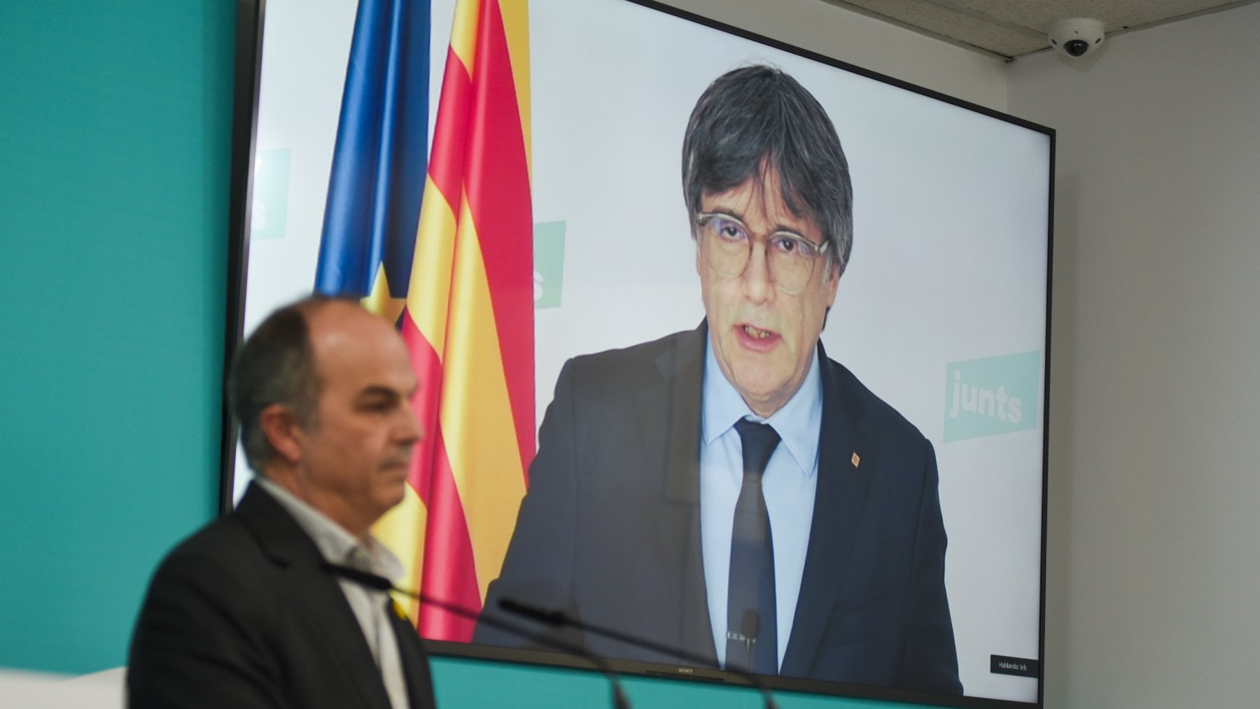Junts reta a Feijóo a que explique su oferta de moción de censura con ...