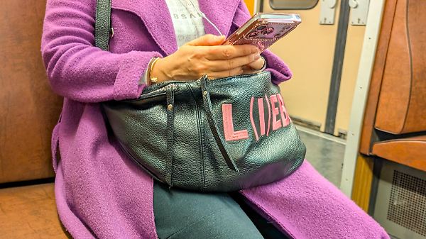 Parteizugehörigkeit als Dating-Hindernis: Studie zeigt Trend