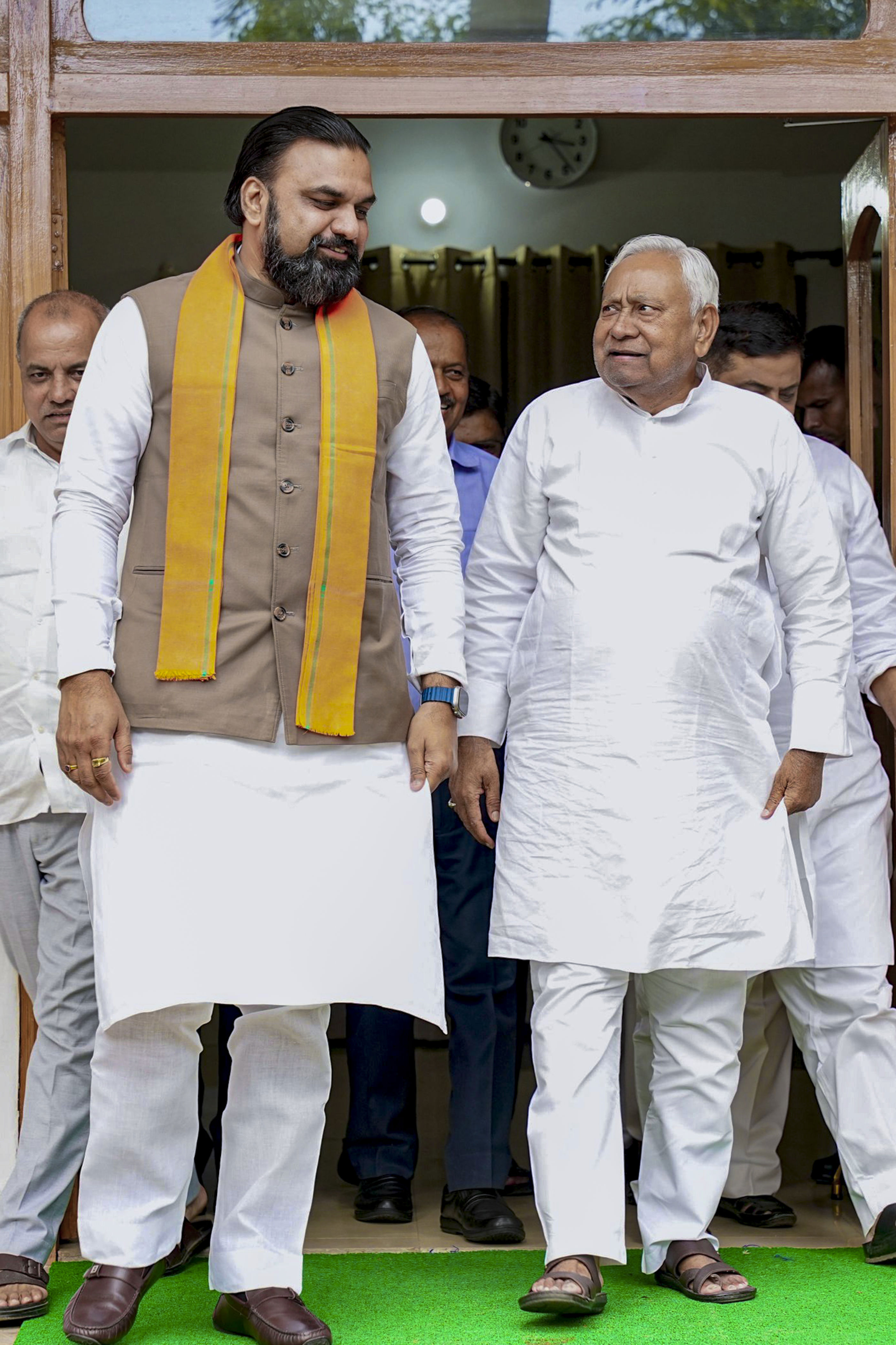Not a monarchy; mother wants one house, son desires another: Bihar CM ...