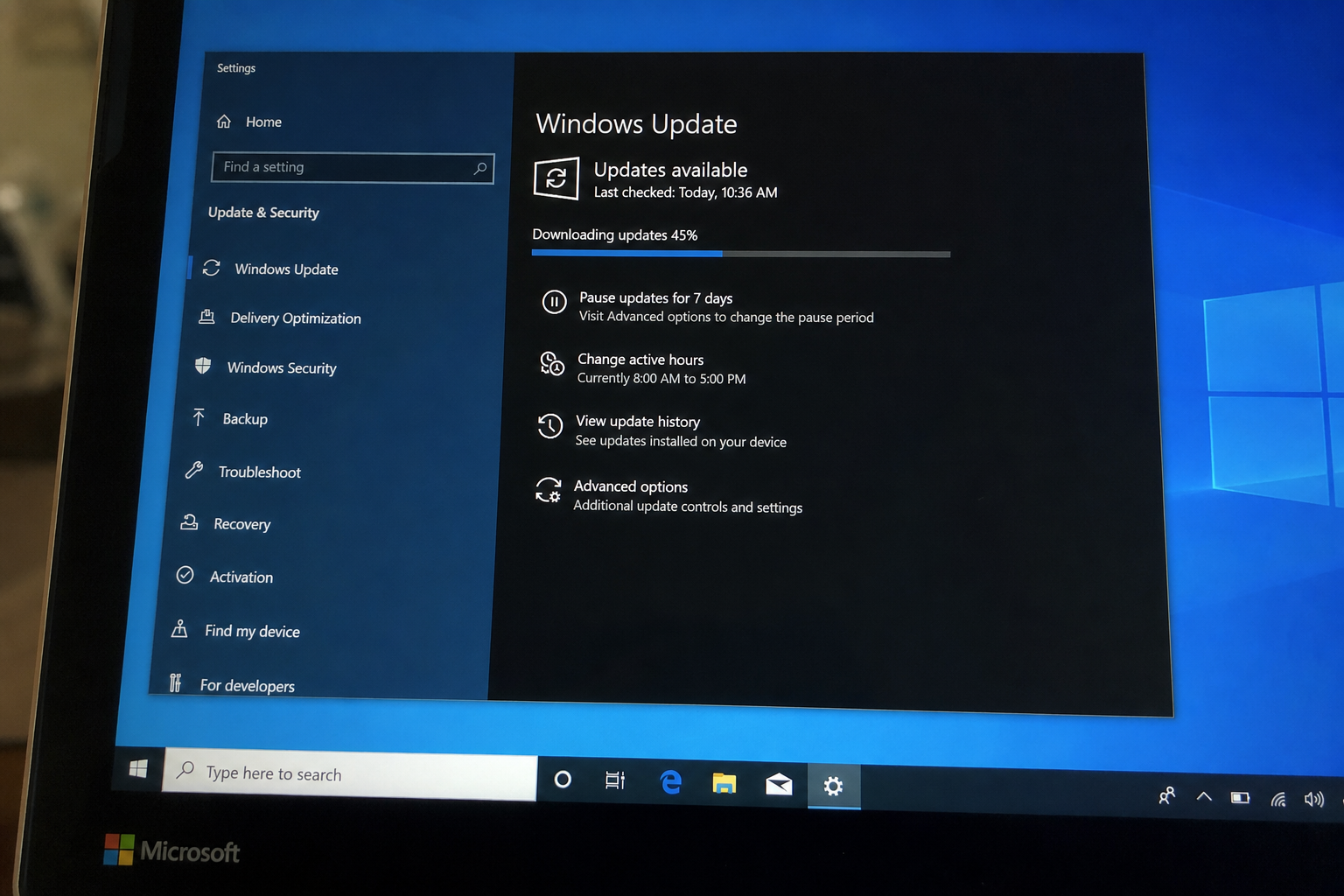 Microsoft tetter 138 hull på én gang: To kritiske feil i Windows kan gi ...