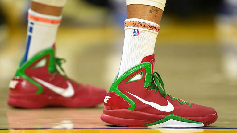 Winners and losers from Stephen Curry's Li-Ning sneaker deal