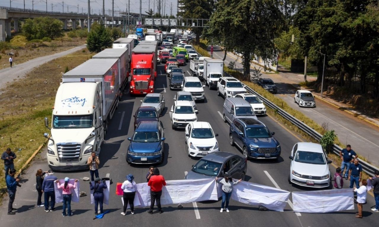 Alertan por cierres y bloqueos en estas 11 carreteras y autopistas hoy ...