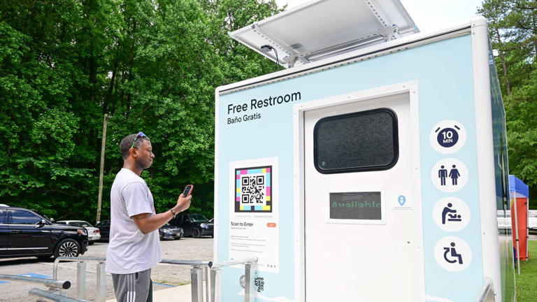 Atlanta partners with Throne Labs to install public restrooms along ...