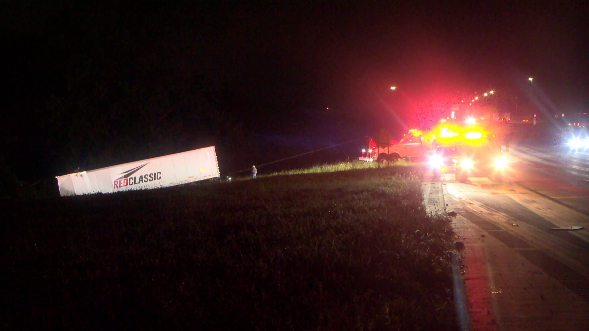 1 dead after truck goes down embankment in overnight I-85 crash in ...
