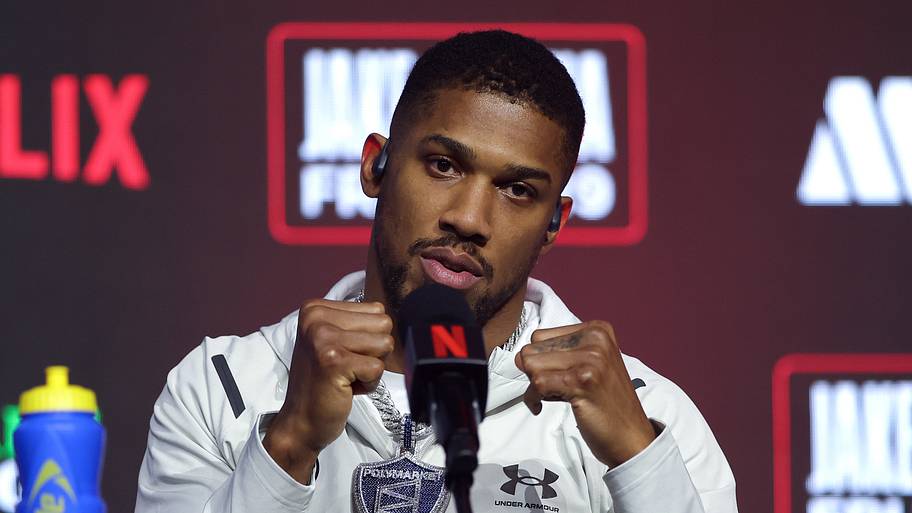 Anthony Joshua dares Tyson Fury to fight rising heavyweight star
