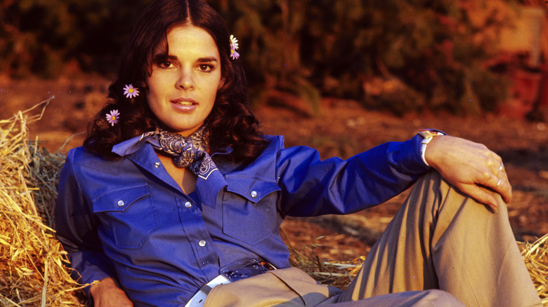 9 stunning style moments that made Ali MacGraw a fashion icon