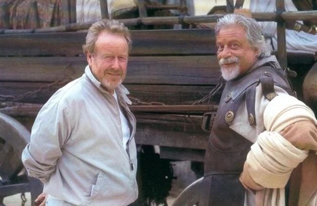 Ridley Scott y Oliver Reed. - Reddit