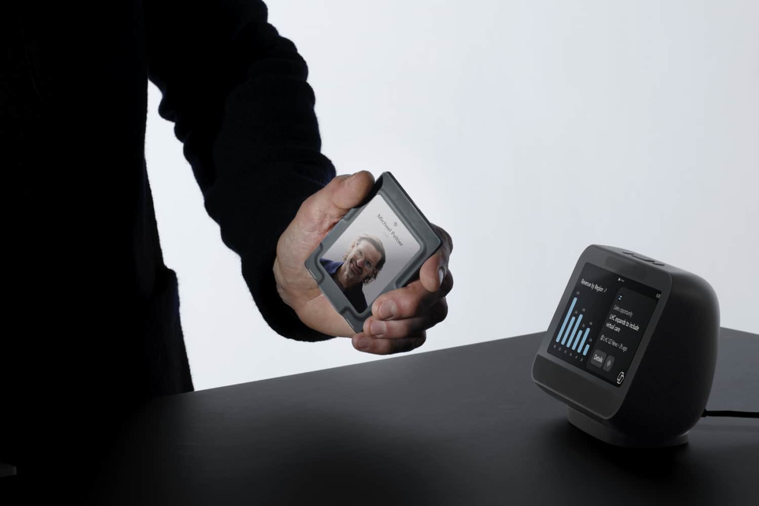 Microsoft shows off Project Solara smart badge and smart display ...