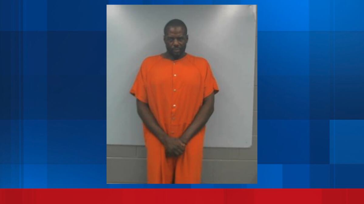 Montgomery man arrested on contraband charges at Ventress Correctional