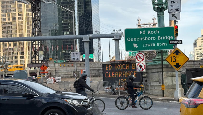 Two dead following head-on crash on Queensboro Bridge bike path