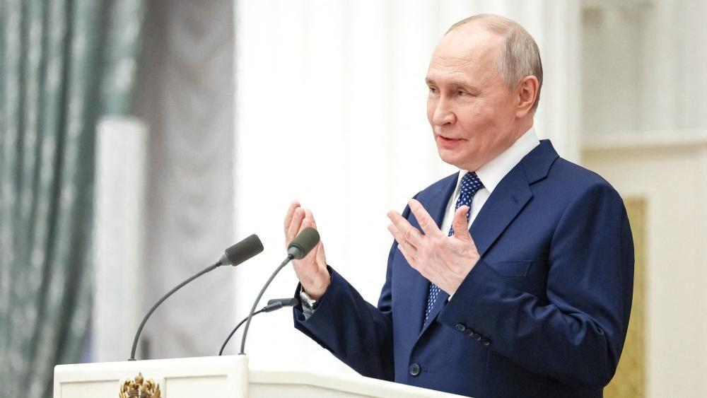 Putin remains uncompromising on Ukraine, but is public discourse on war ...